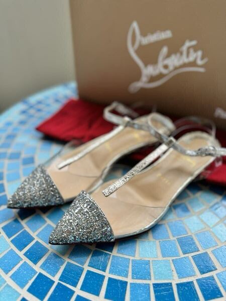 ★極美品★ Christian Louboutin クリスチャンルブタン フラットシューズ 37 (23.5~24cm)透明 シルバーグリッター 裏張り済 サンダル