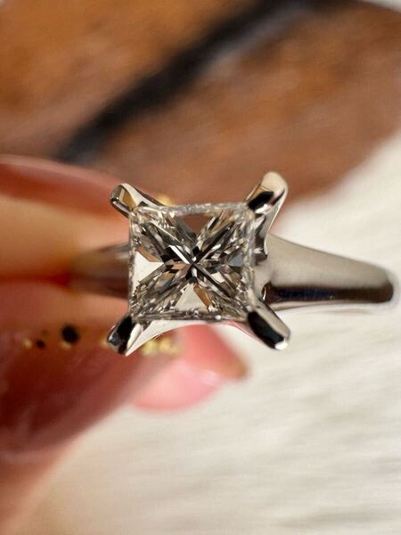 ★超高品質★ プリンセスカット 極上天然ダイヤモンド 0.333ct Pt900 高級 一粒ダイヤ ソリティア リング Diamond 4C 鑑定書付き 新同品