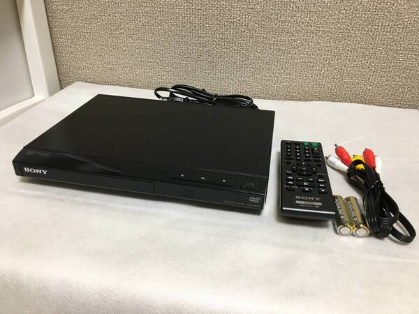 送料無料 ソニー DVDプレーヤー DVP-SR20 動作確認済み中古品 すぐ使えるリモコン、ビデオケーブルと電池付き sony