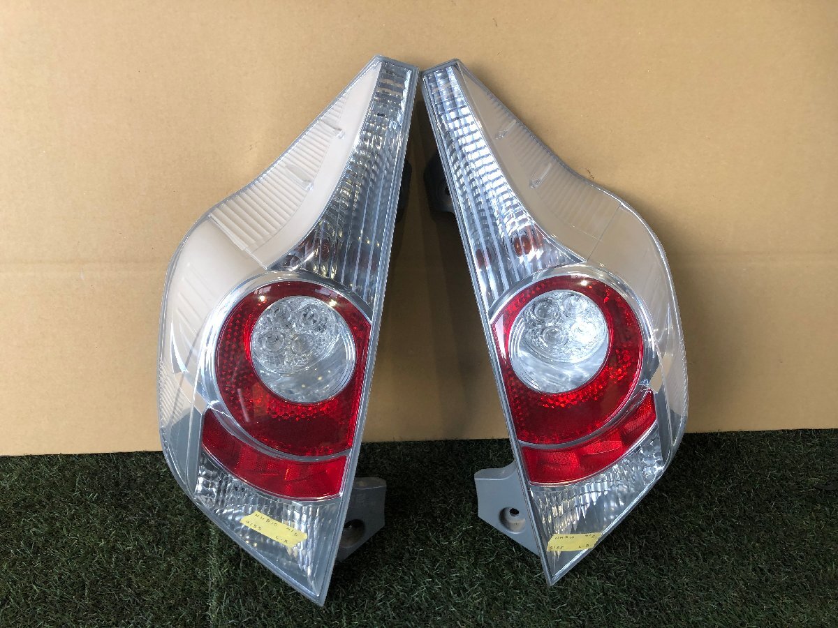 アクア 前期テールランプ 左右セット NHP10 中古｜Yahoo!フリマ