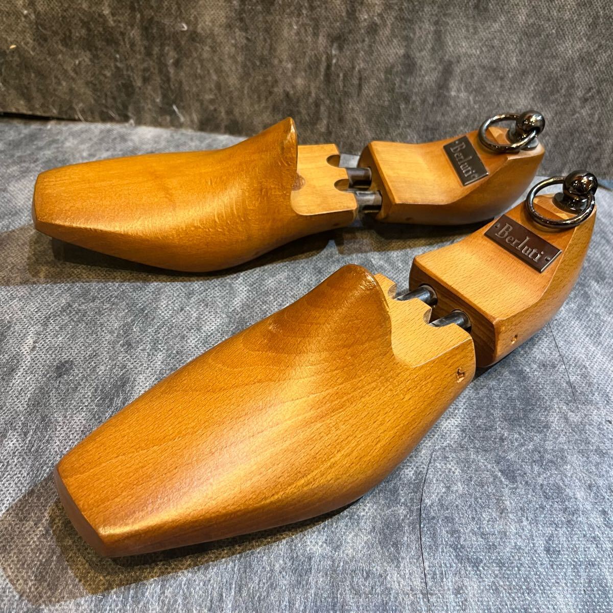 BERLUTI ベルルッティ 木製 ウッド シューツリー/シューキーパー 8 2025年最新】Yahoo!オークション -ベルルッティ シューツリーの