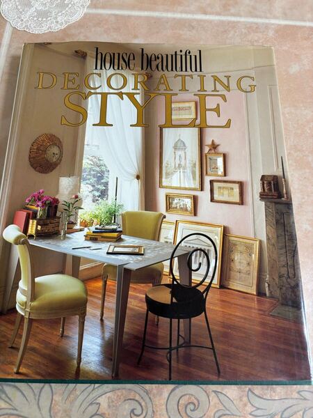 洋書 美しい家のインテリア、装飾のアイデア House Beautiful Decorating Style色、スペース、コーナー、スケール、快適さ