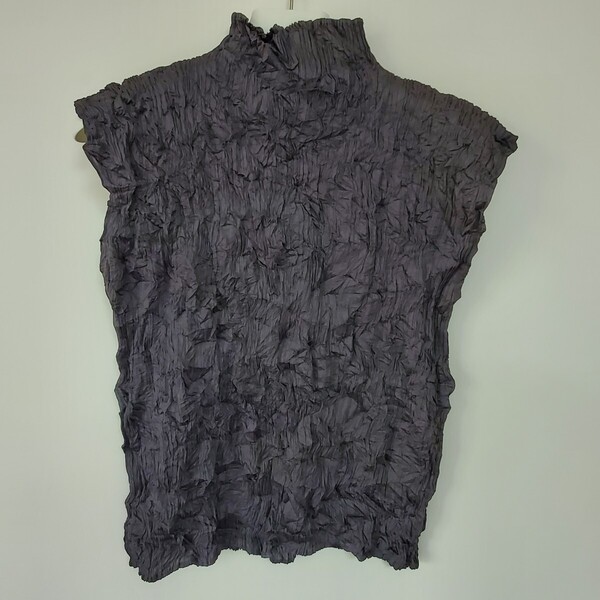 ISSEY MIYAKE イッセイミヤケノースリーブ トップス PLEATS PLEASE プリーツプリーズJK901サイズ3