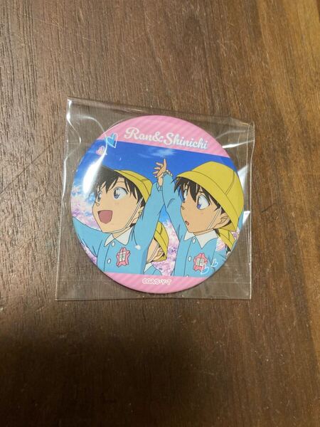名探偵コナン キャラバッジコレクション 工藤新一 毛利蘭 コナン 缶バッジ