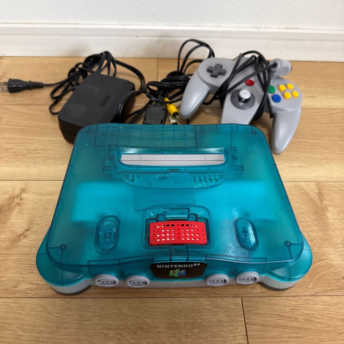 Yahoo!オークション -「nintendo 64 クリアブルー」の落札相場