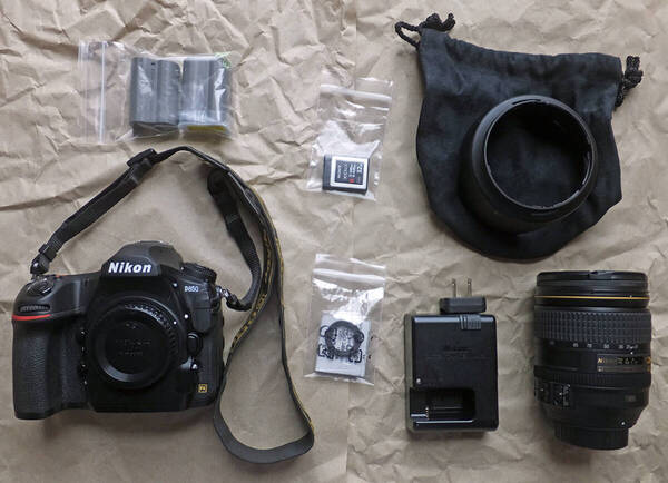 美品 ニコン Nikon D850 ボディ及びAF-S NIKKOR 24-120mm 1:4G ED VR おまけ付