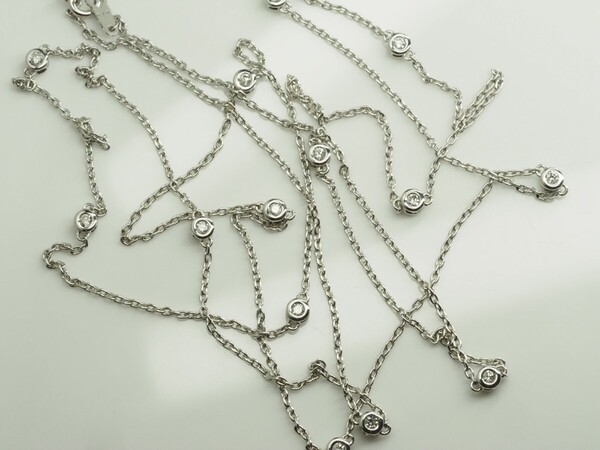 ●ゴージャス!無色透明!無傷!素敵なステーション天然ダイヤモンドロングネックレス K18WG D0.70ct 90cm