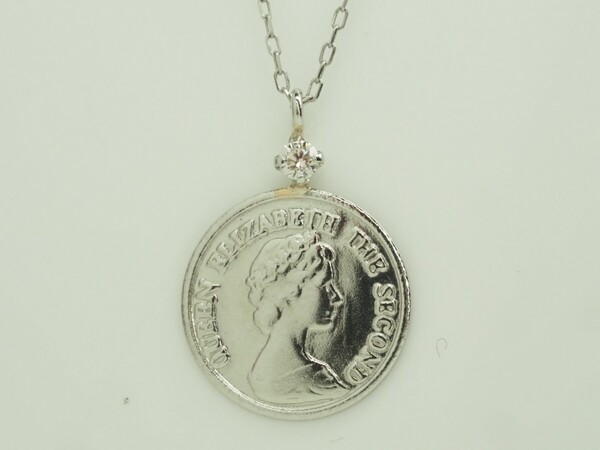 新品!未使用!エリザベスコインモチーフ天然ダイヤモンドネックレス Pt900/850 プラチナ D0.03ct
