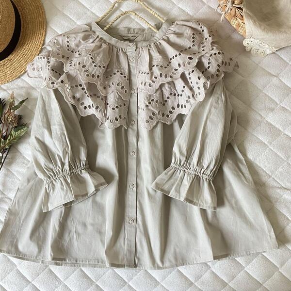 新品★サマンサモスモス★sm2★ベージュ*レース衿ブラウス*2段のスカラップレース衿
