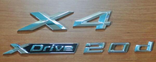 BMW X4 G02 純正 リアエンブレム カスタム用に 2024年新車外し 送料込み匿名配送無料