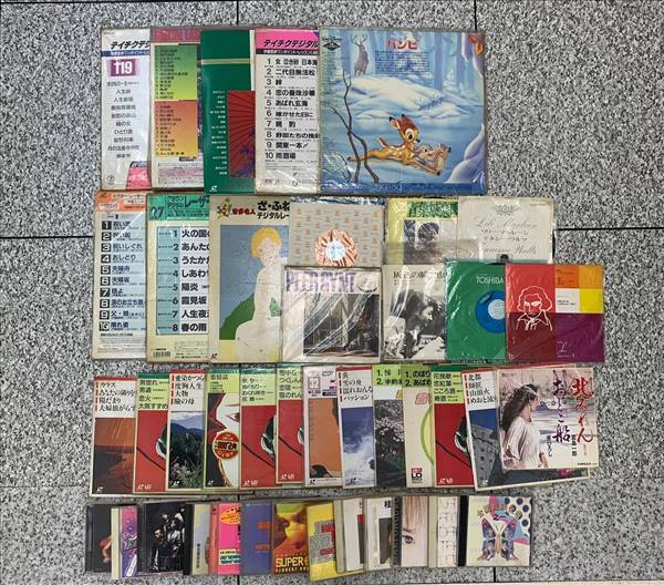 昭和30年代のEPレコードまとめ売り 15枚 - メルカリ