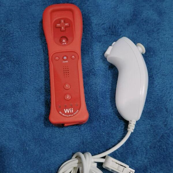 任天堂 純正 Wiiリモコンプラスとヌンチャク ジャケットセット 赤 レッド