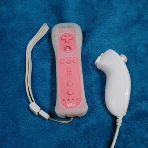 送料無料☆ 動作品☆純正 Wiiリモコン ジャケット付き ピンクとヌンチャクセット