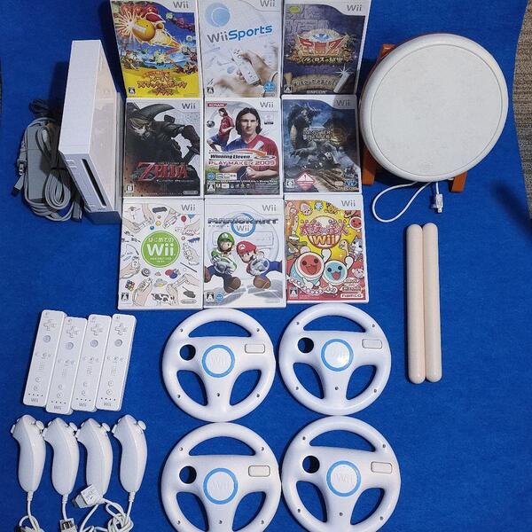 豪華Wii 4人 ハンドル 本体 マリオカート 太鼓の達人 ウイレ モンハン任天堂 送料無料 動作品 タタコン ヌンチャク wiiリモコン
