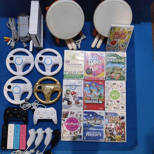 任天堂スペシャルWiiリモコンプラス マリオカート タタコン 任天堂 送料無料 タタコン wiiハンドル ゴールド カラフル