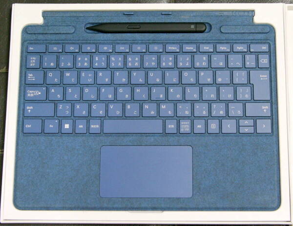 マイクロソフト 8X7-00115 Surface Pro Signature キーボード スリムペン2付 サファイア 新品同様#9 送料無料