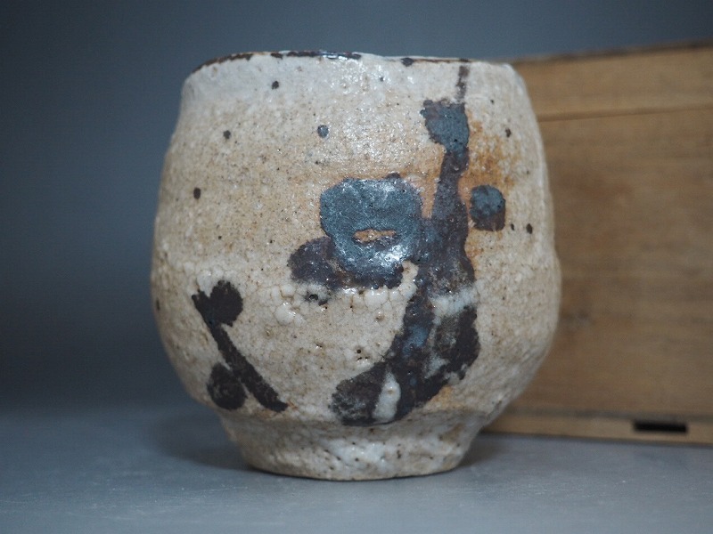 ほぼ川喜田半泥子⁈坪島 圡平作の刷毛目茶碗(半泥子が指導の茶碗)酒碗としても! Yahoo!オークション -「茶道具 坪島土平」の落札相場・落札価格