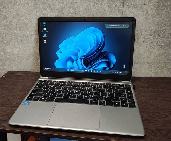 中古美品・送料込★CHUWI ノートパソコン Herobook Pro★14.1インチ N4020 Windows11 RAM8GB ROM256GB SSD フルHD 16:9 IPS広視野角
