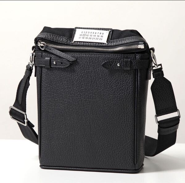 MAISON MARGIELA メゾンマルジェラ 11 ショルダーバッグ 5AC SB1WG0041 P4348 メンズ カメラバッグ クロスボディ 鞄 T8013