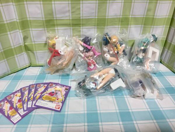 BANDAI HGIF 美少女戦士セーラームーンワールド2 全6種セット セーラームーン ウラヌス ネプチューン プルート サターン ちびムーン