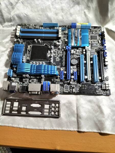 ★ASUS P8Z68-V PRO LGA1155 Z68 ATX●マザーボード