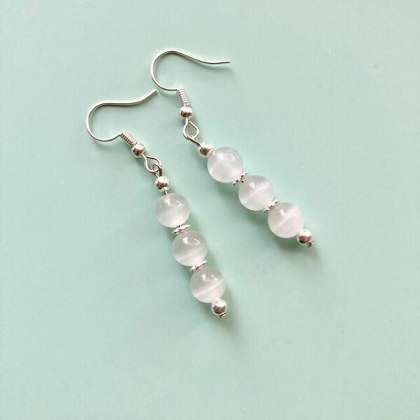 キャッツアイ ピアス(ホワイト) フックピアス 8mm (ゴールド) イヤリング、樹脂フック変更可 樹脂ピアス シンプル ハンドメイド