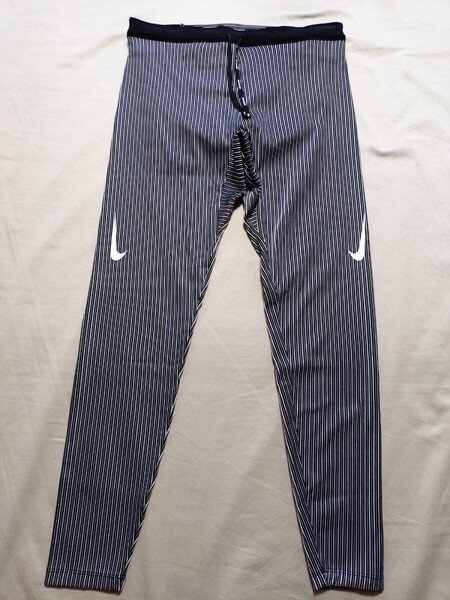 【美品】NIKE エアロスイフト ランニングロングタイツ 陸上 マラソン Mサイズ