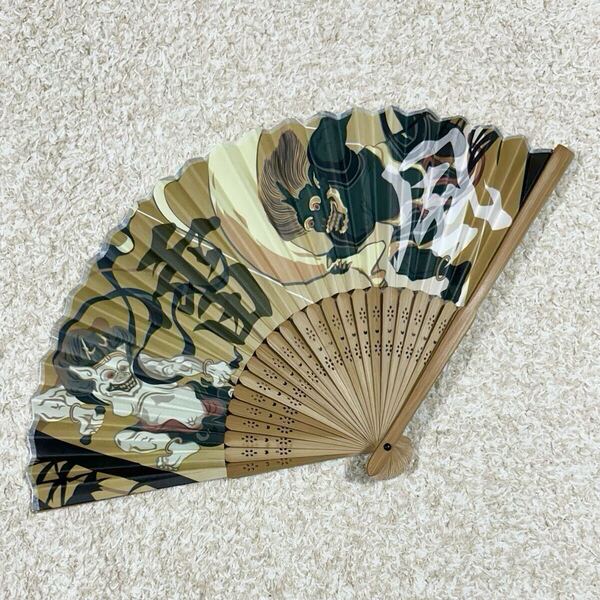 送料無料*扇子 風神雷神図屏風 和服小物 和柄 浴衣や着物に合わせて 日本土産 おみやげ 未使用