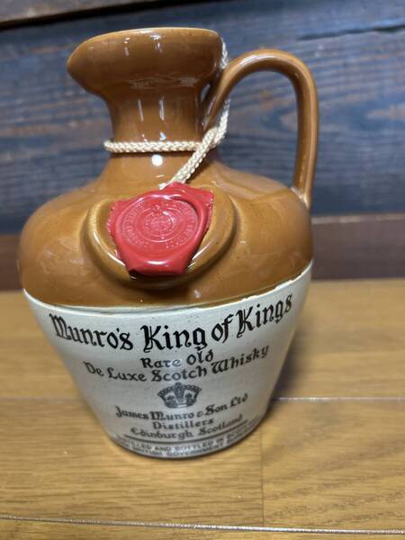 未開栓 Munro's King of Kings(マンローズ キングオブキングス)スコッチ ウイスキー 陶器ボトル