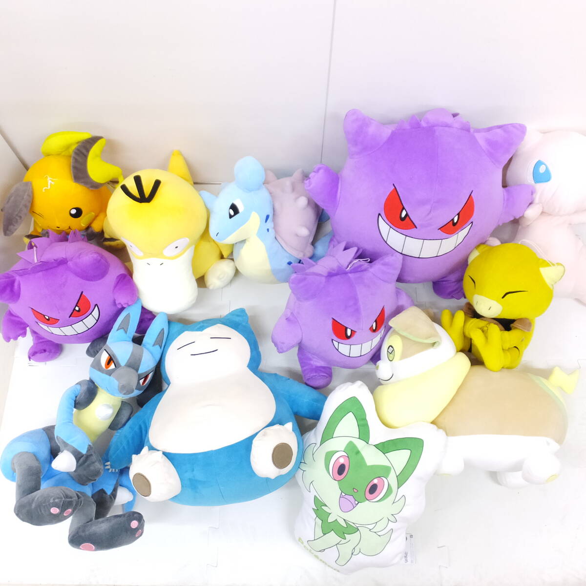 Yahoo!オークション -「ポケモンぬいぐるみまとめ」の落札相場