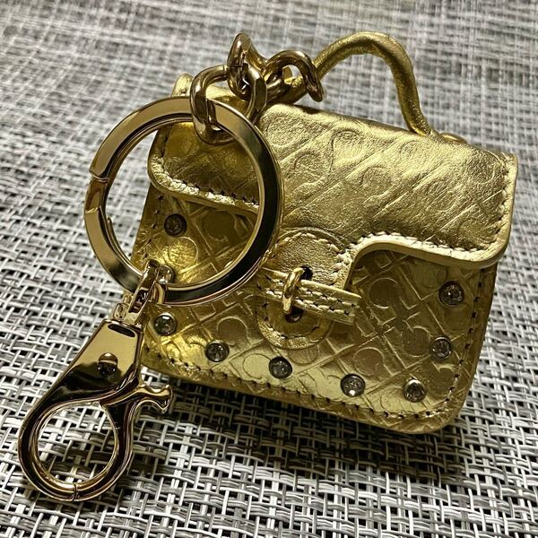 【m】美品 GUERLAIN ゲラン 本革 ポーチ バッグチャーム ゴールドカラー キーホルダー