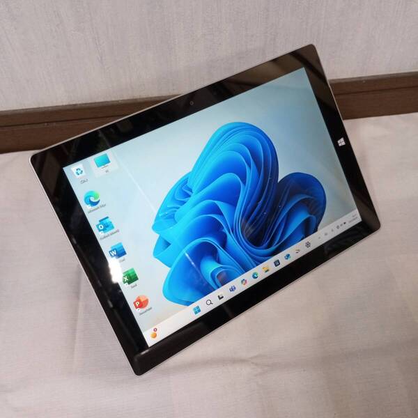 Microsoft Surface3 Model:1645 メモリ4GB 128GB Office2021付き