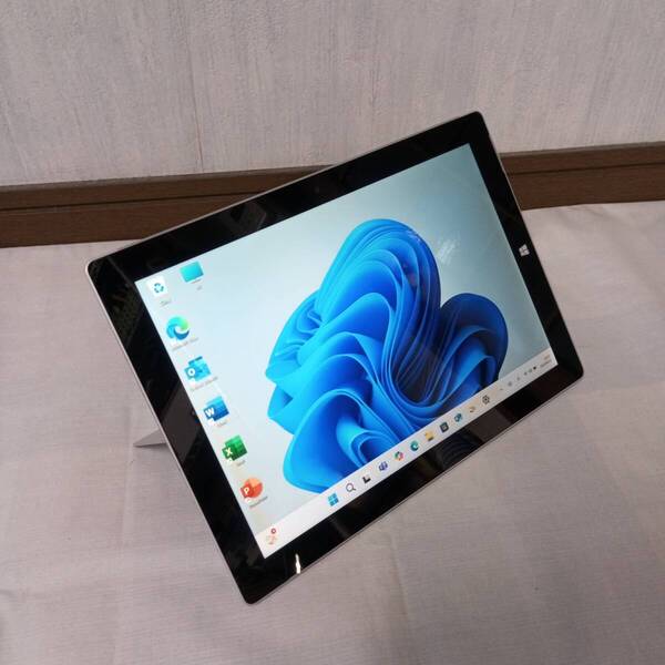 Microsoft Surface 3 Atom x7-Z8700 メモリ4GB 128GB Office2021付き