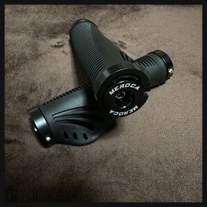 ブラック 黒 通気性 エンドキャップ付き ハンドルバー グリップ 自転車 MTB マウンテンバイク クロスバイク エルゴグリップ