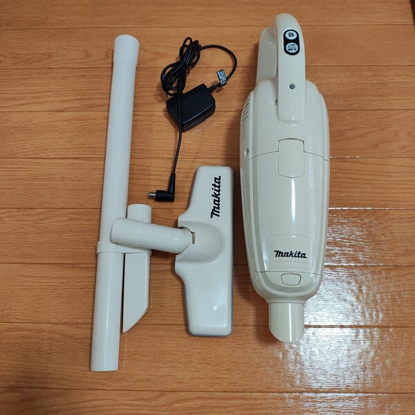 makita マキタ 掃除機 CL105D 充電式クリーナー コードレス掃除機 10.8v