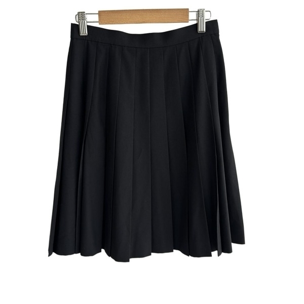 2025年最新】クリスチャン・ディオールの魅力的なスカートを探す