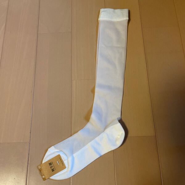 送料無料 新品 靴下屋 シースルーハイソックス 22.5-24.5cm 白ホワイト 送料込み