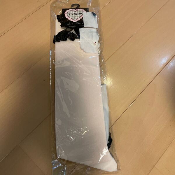 送料無料 新品 Delifun 月雲巫女 リボン付きシアーハイソックス 23-25cm 送料込み
