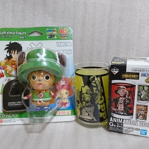 ワンピースグッズ2点 チョッパーフィギュアとグラス 【未使用品】