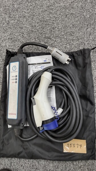 55574 【送料無料】 日産純正 充電ケーブル ケーブル表示年2018 品番29690 6WX0A