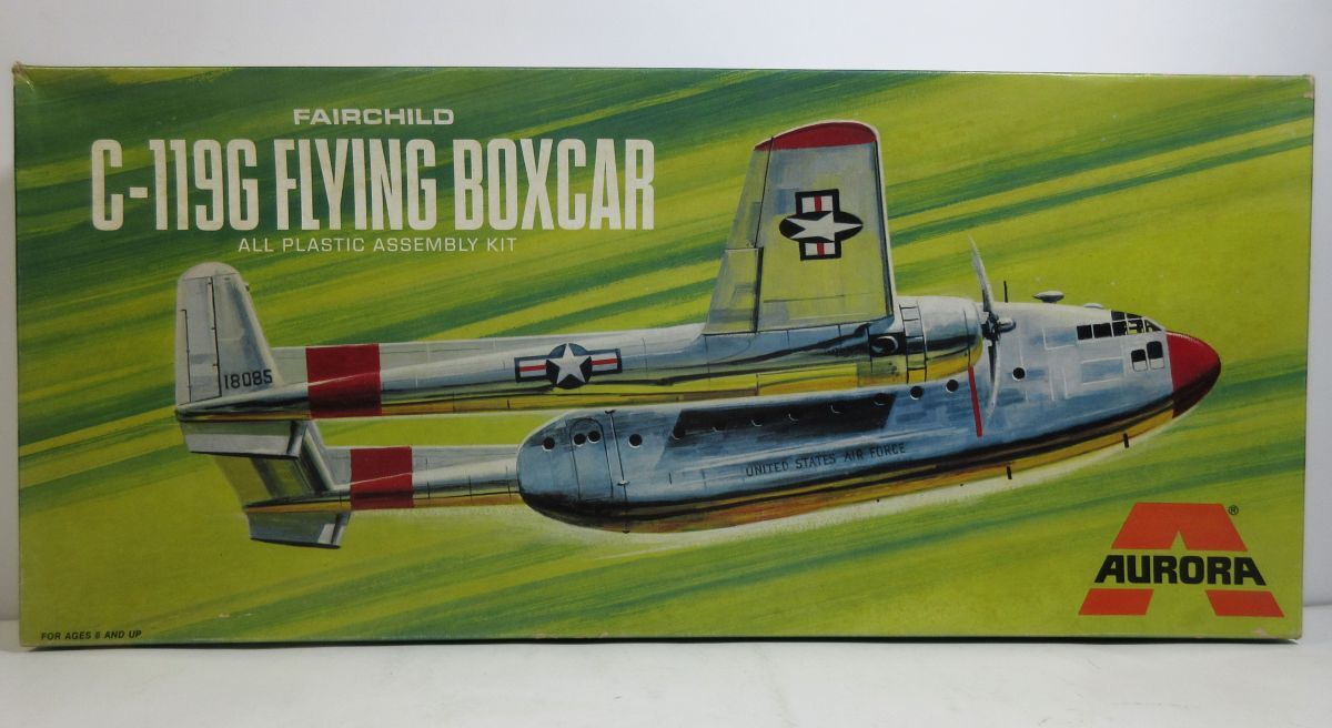 イタレリ1/72スケールC-119フライングボックスカープラモデルキット