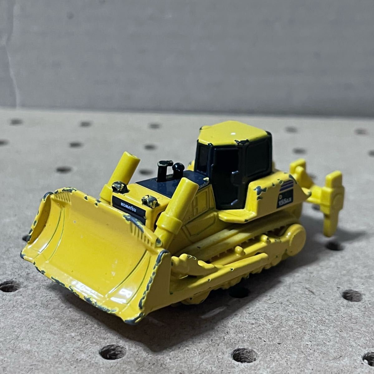 Amazon.com: Tomica No.056 Komatsu bulldozer D155AX-6