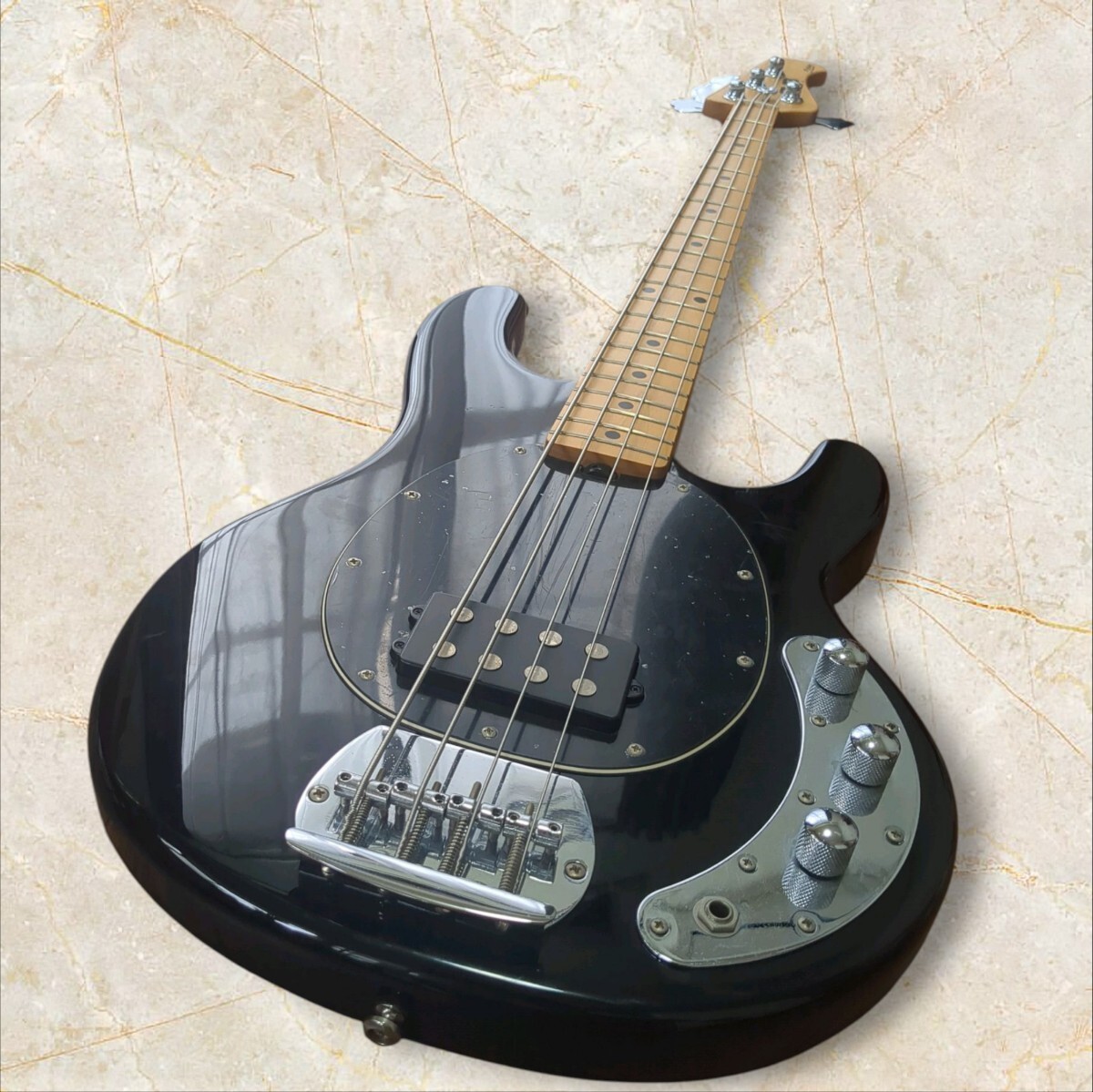 Yahoo!オークション -「musicman stingray」(エレキベース本体