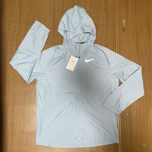 新品未使用 NIKE ジャケットNIKE ナイキ エッセンシャル ジャケット ナイロンパーカー 2XLサイズ エッセンシャル