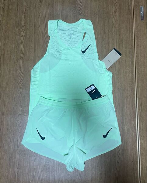 セットアップ上下 Nike エアロスイフト ランニングシングレットショートパンツ 新品未使用