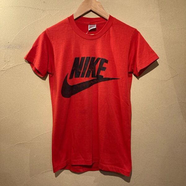★送料込み★ 90's ヴィンテージ 古着 銀タグ NIKE ナイキ USA製 スウッシュ スウォッシュ 赤黒 Tシャツ ブルズカラー