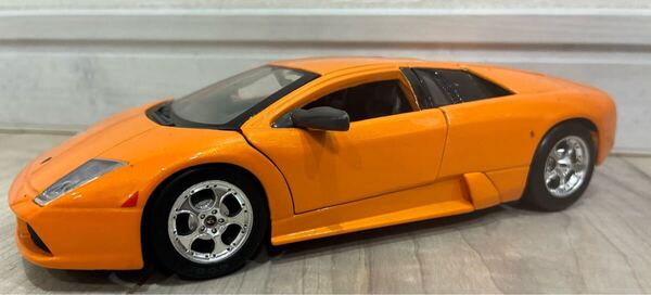 マイスト ダイキャストカー ランボルギーニ ムルシエラゴ シルバー オレンジ 1:24スケール ミニカー Maisto Lamborghini Murcielago