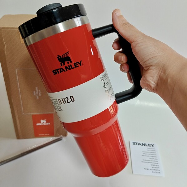 新品【日本未発売】スタンレータンブラー1.18L ネオンオレンジ