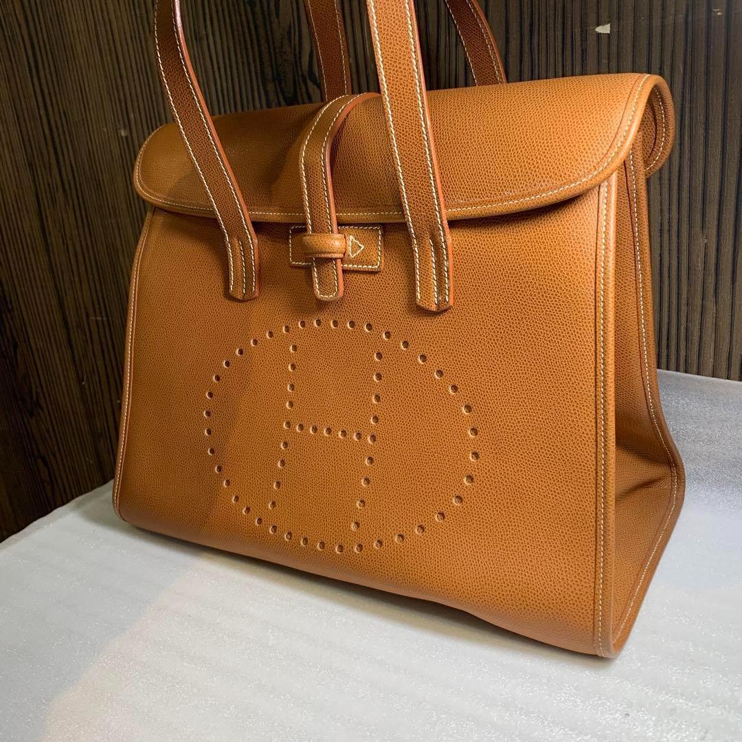 美品 ✨ハイクラス ハンドバッグ レザー キャメル 35 シボ革 ゴールド金具 Yahoo!オークション -「ハイクラス バッグ」(その他
