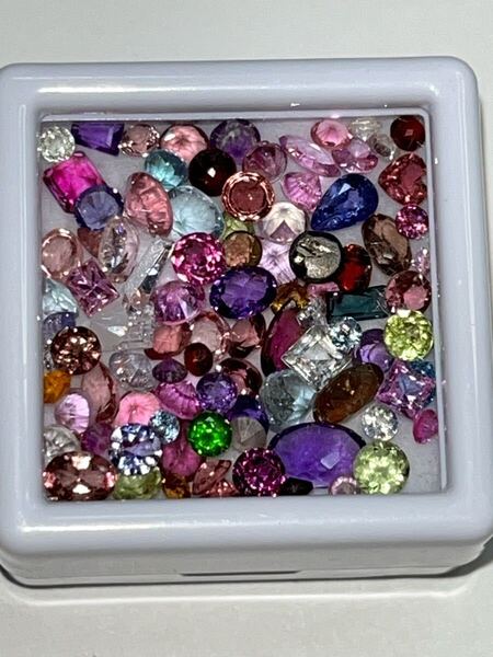 百花繚乱 夢の宝石箱 20番 メレルース 3センチケース アクセサリー ハンドメイド お守り 誕生日 キラキラ 宝石 ストーン